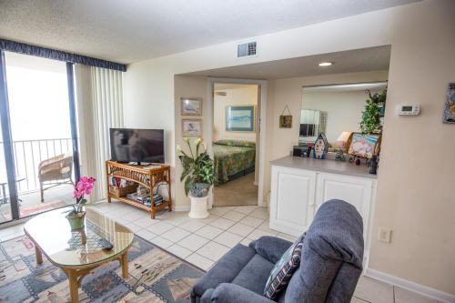 Sands Beach 717 2BR 2BA Oceanfront Condo near popular Shore Drive - image 9