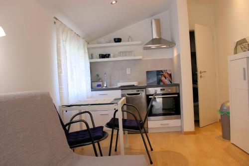  Apartment Studio Olga in Novi Vinodolski