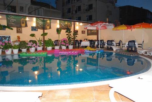 Italia Hotel - image 7