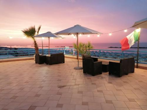Sea Garden Rooms 1