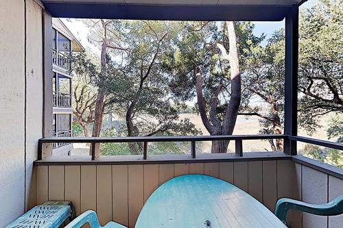 Mariners Cove B119 2BR 2BA 2nd Row Condo near popular Shore Drive - image 11