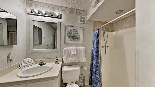 Summertree Village C2 2BR 2BA Condo short walk to beach - image 5