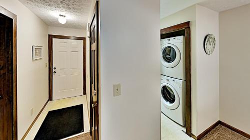 Shipwatch Pointe I A122 2BR 2BA 2nd Row Condo Ask about Monthly Rentals - image 4