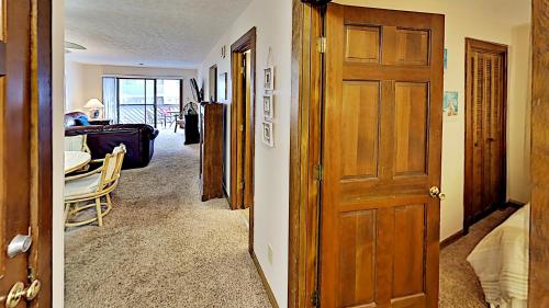 Shipwatch Pointe I A122 2BR 2BA 2nd Row Condo Ask about Monthly Rentals - image 7