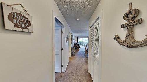 Shipwatch Pointe II L105 2BR 2BA 2nd Row Condo near popular Shore Drive - image 6