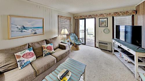 APATB IV G330 2BR 2BA Ocean View Condo near popular Shore Drive - image 8