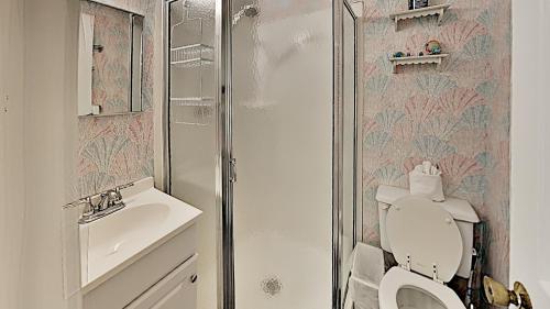 APATB IV M113 2BR 2BA Ocean View Condo near popular Shore Drive - image 11