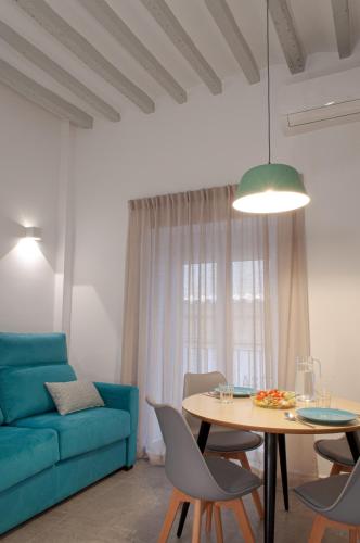 Two-Bedroom Apartment with Balcony image 10