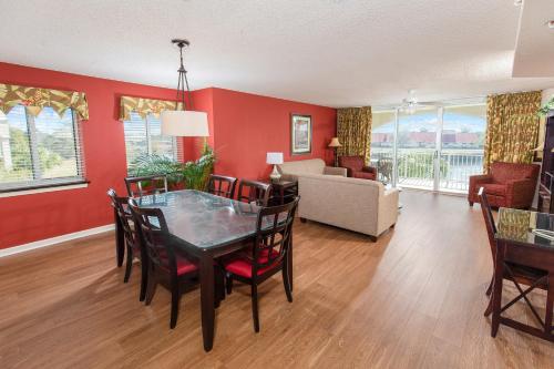Yacht Club 1 301 2BR 2BA Waterway view Monthly Rentals Available - image 12