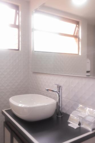 Apartment image 6