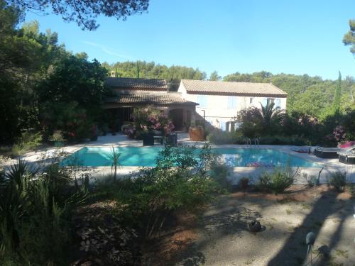 la grande villa des Oliviers gîte à louer Le Flayosquet