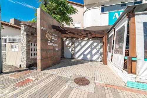 Aluguel Apartamento 3 quartos vista mar Bombas SC