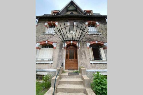 Logis Clair - grand jardin - venez vous ressourcer gîte à louer La Chapelle-Hullin