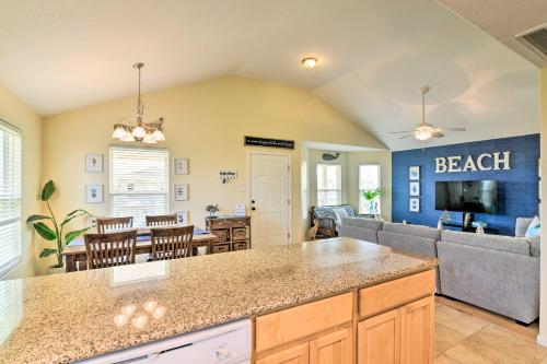 Galveston House Less Than 1 Mile to Sea Isle Beach! - image 8