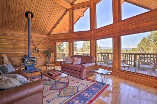 Bend Log Cabin with Cascade Mountain Views!