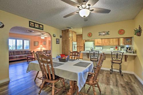Charming Home, 8 Mi to Joshua Tree Natl Park in Yucca Valley, USA