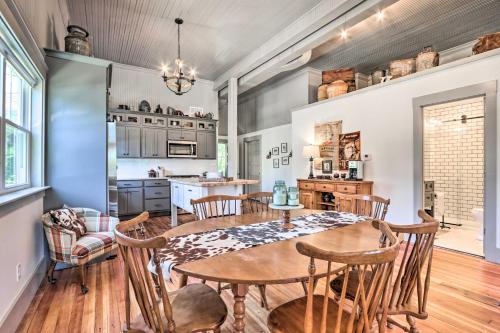 The Ruebling House Bright, Modern, and Renovated! in Defiance, USA