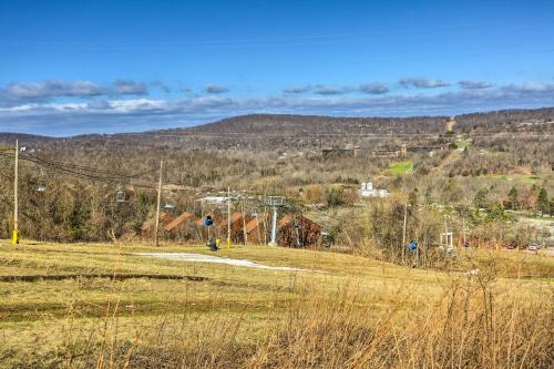 Mountain Creek Condo with Grill Walk to Lifts! in Vernon, USA