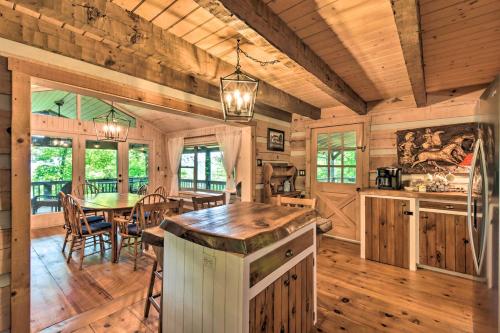 Spacious Sky Valley Home with Resort Perks! in Dillard, USA