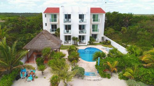 Akumal Tanik in Akumal, Mexico