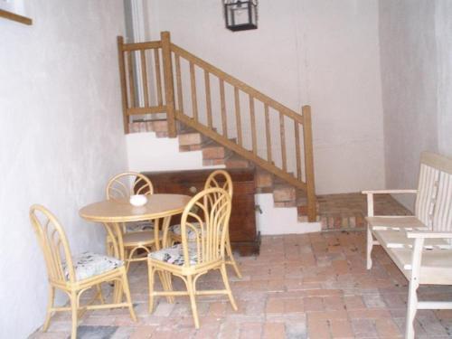 Stadtferienwohnung - image 5