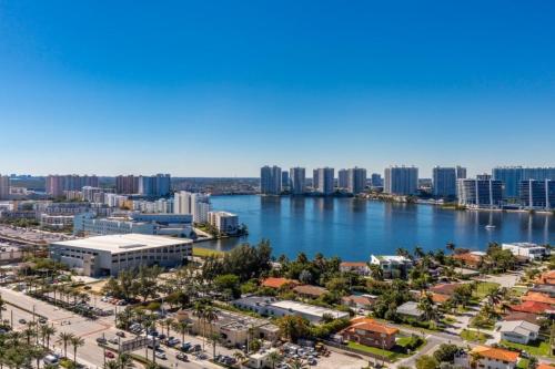 MAREOF1BR - Unit 2410 - Ammos condo - image 2