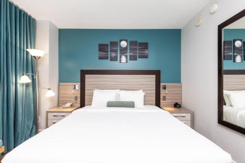 MAREOF1BR - Unit 2410 - Ammos condo - image 12