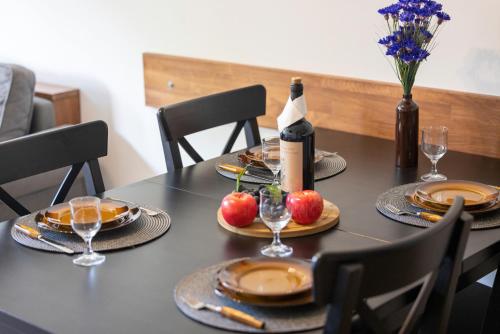 Apartamenty Wisniowy Sad by Renters