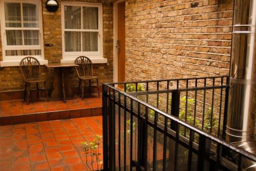 Days Inn Hyde Park - image 11