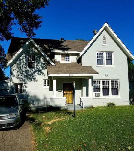 Willett 3 Adorable studio - image 31