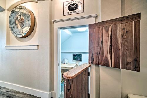 Luxury Lakefront Coldspring Home with Boathouse - image 4