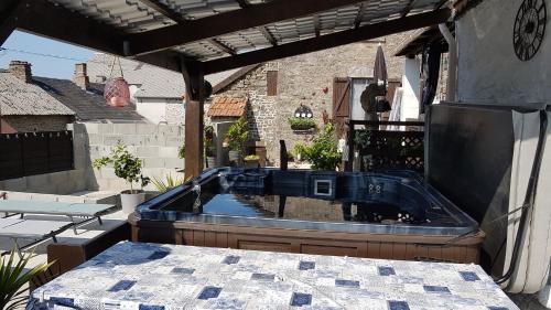 Hot tub, Sycamore House in Limoges