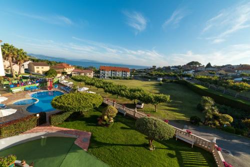 Triple Room with Sea View image 6