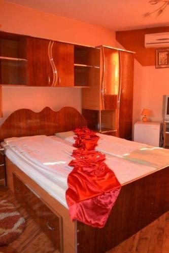 Pensiune Restaurant Brandusa — Hotel in Suceava