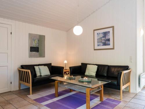 บริการและสิ่งอำนวยความสะดวก, Enchanting Hideaway in Henne Town-By Traum in เคียร์เกบี