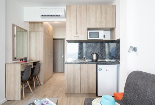 virtuve, Grand Dodo's Triada Seaview Studios in Agia Triada (Thessaloniki)
