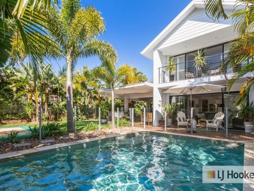 Tropical Oasis
