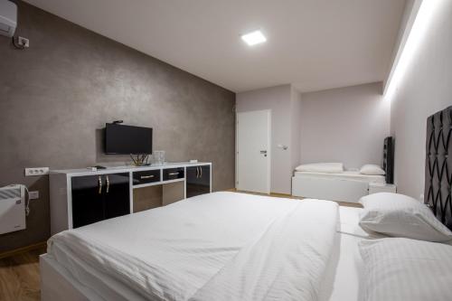 Motel Milošević - image 7