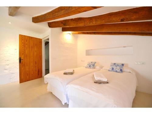 Heritage Holiday Home in Buger Majorca with Private Pool - image 8