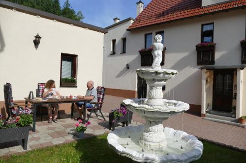 Balkons/terase, Gästehaus Hofmann - 4 Sterne Ferienwohnung Sommerberg (Gastehaus Hofmann - 4 Sterne Ferienwohnung Sommerberg) in Rohrbach (Thuringia)