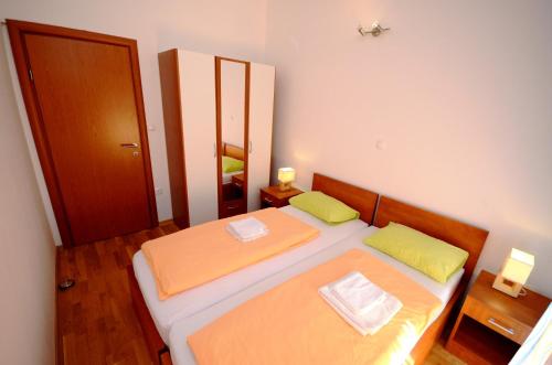 A7 - apt with 2 balconies 5 min walking to beach