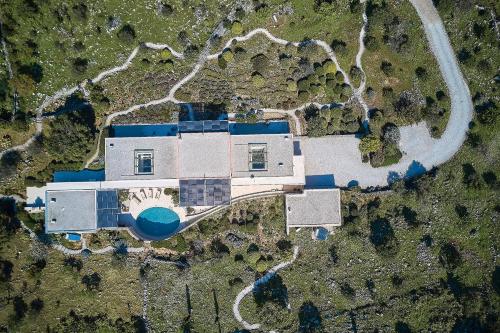 Villa The Longhouse- Pool-Sauna-Gym- Panormaic Seaview