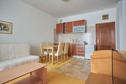 Apartments Secret Garden - image 14