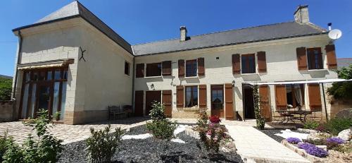 LES TROIS GLYCINES chambre d'hôte Le Puy-Notre-Dame