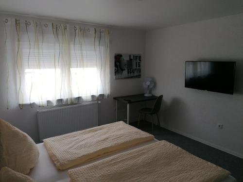 Rosa Loca 3.6km von Stadthalle entfernt