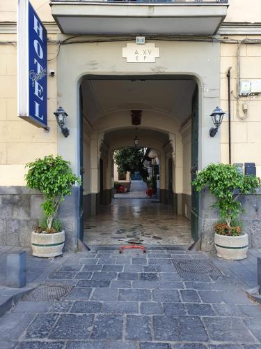 Hotel Fiorentina, Neapel