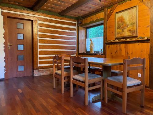 Instalações, Kurzacka Chata in Szklarska Poreba