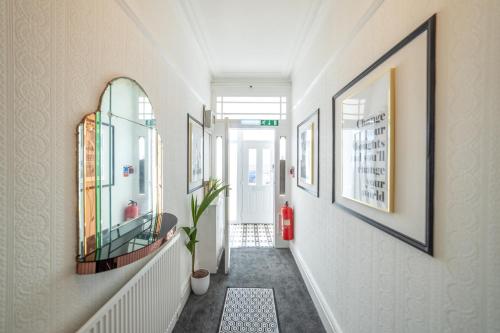 Lobby, Highcliffe by Sasco Apartments in Jubilee