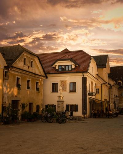Linhart Hotel