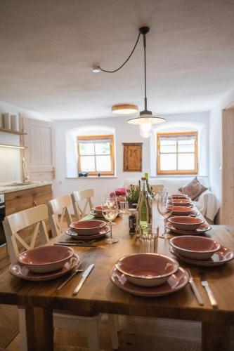 Gehobenes Ambiente in historischer Wohnung